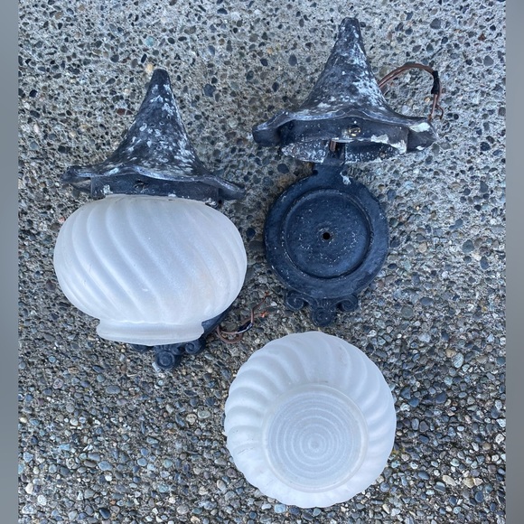 VTG Pair Art Deco Pagoda Style Porch Outdoor Lamps Lights Sconces Wall Mount
